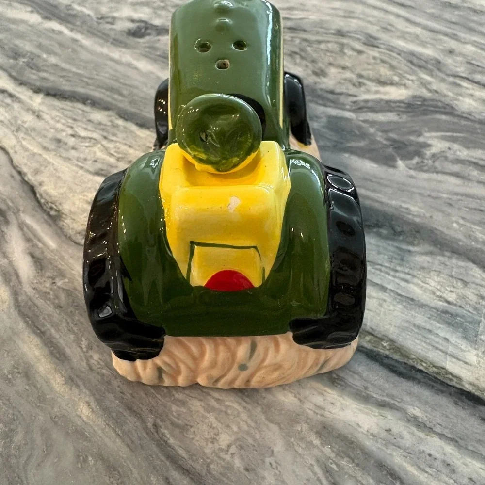Vintage John Deere Green Ceramic Heritage Tractor Salt or Pepper Shaker